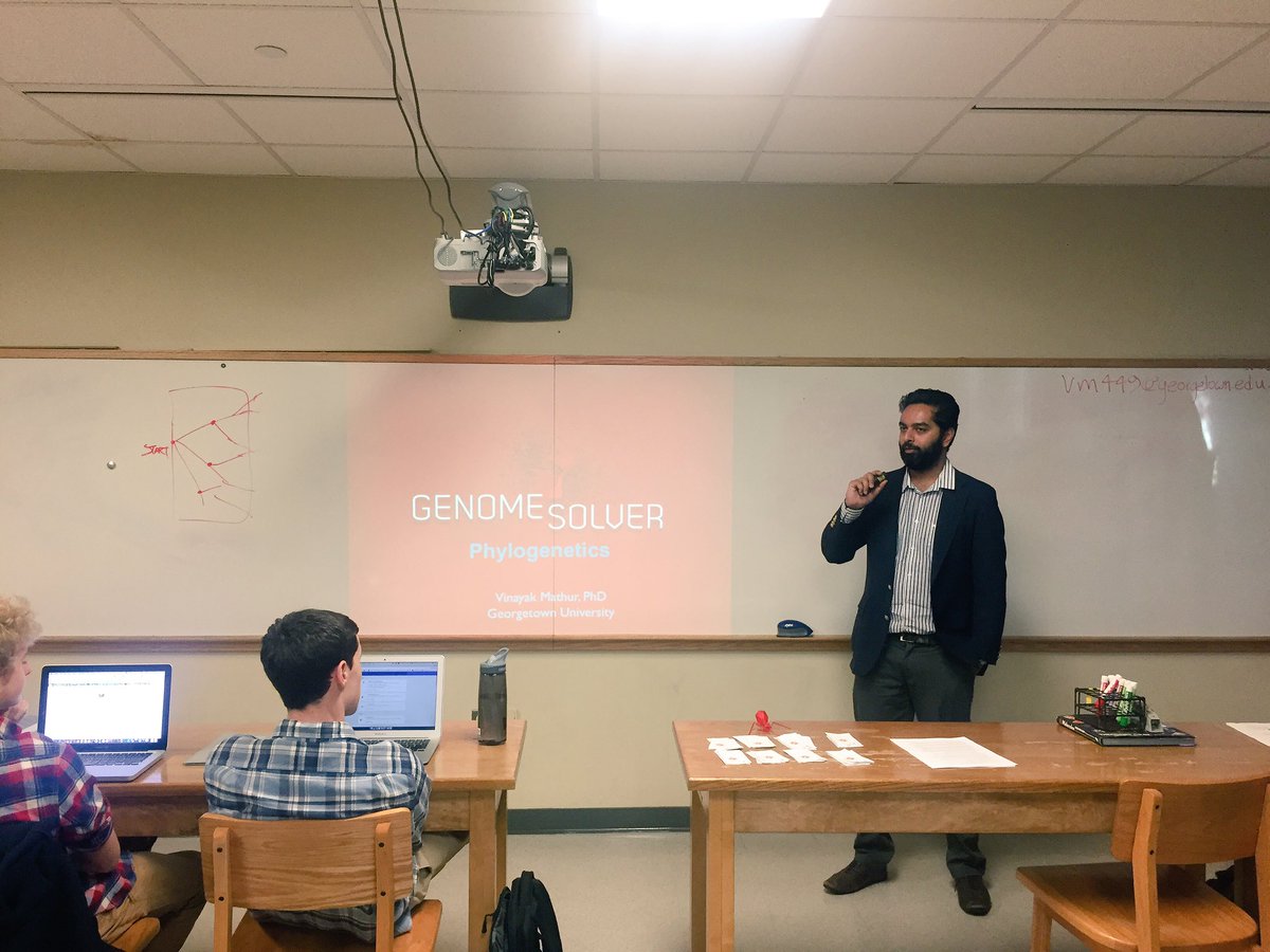 genome_solver's tweet photo. The @genome_solver team is @loomischaffee talking about Phylogenetics with students in Dr Gerace's Genetics class @geraceel #genomesolver https://t.co/zuE3WeDqSm