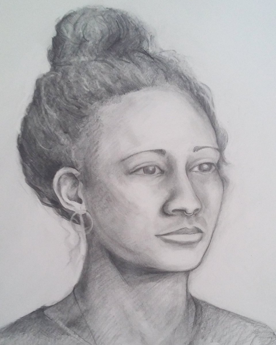 eleanorpearce's tweet image. Just finished! My latest portrait, of Cami from @CamiCrafts. Will be exhibited @familia_cafe from Thursday as part of my Introductions show