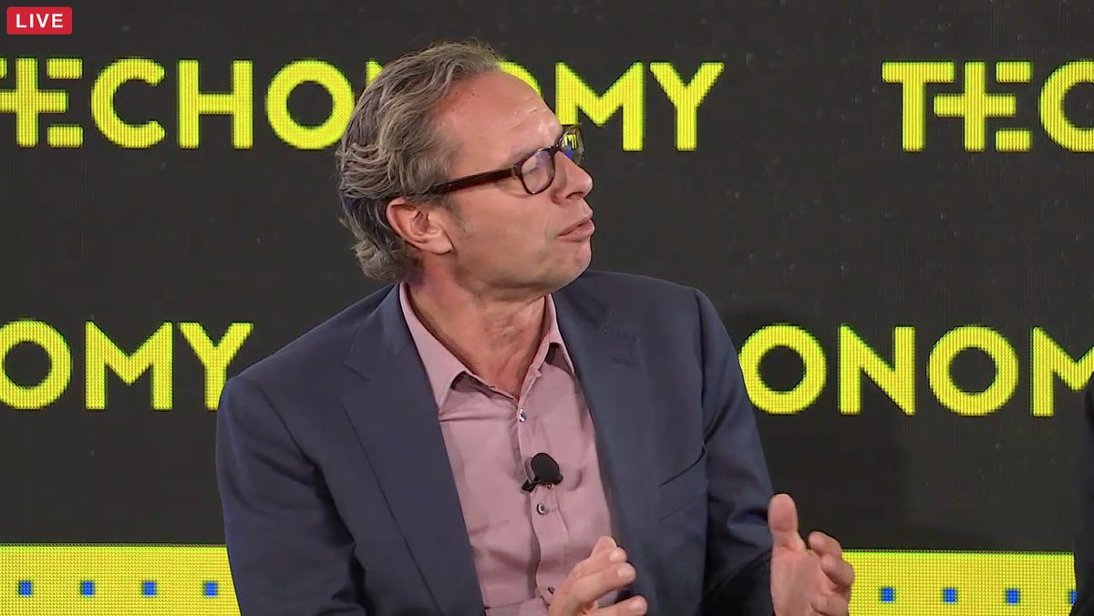 PhilipsLiveFrom's tweet image. &quot;We need to realign incentives and  continue to reward prevention and healthy living.&quot; #techonomy16