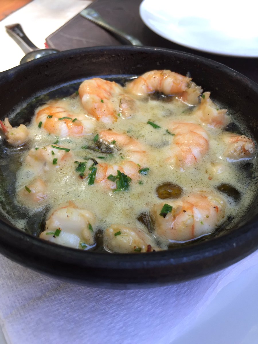 No puedo estar mas dichosa de que haya abierto uno de mis restoranes favoritos en chicureo!! Hola <a href="/_elancla/">El Ancla</a> !! 👌🏻👏🏻🍴