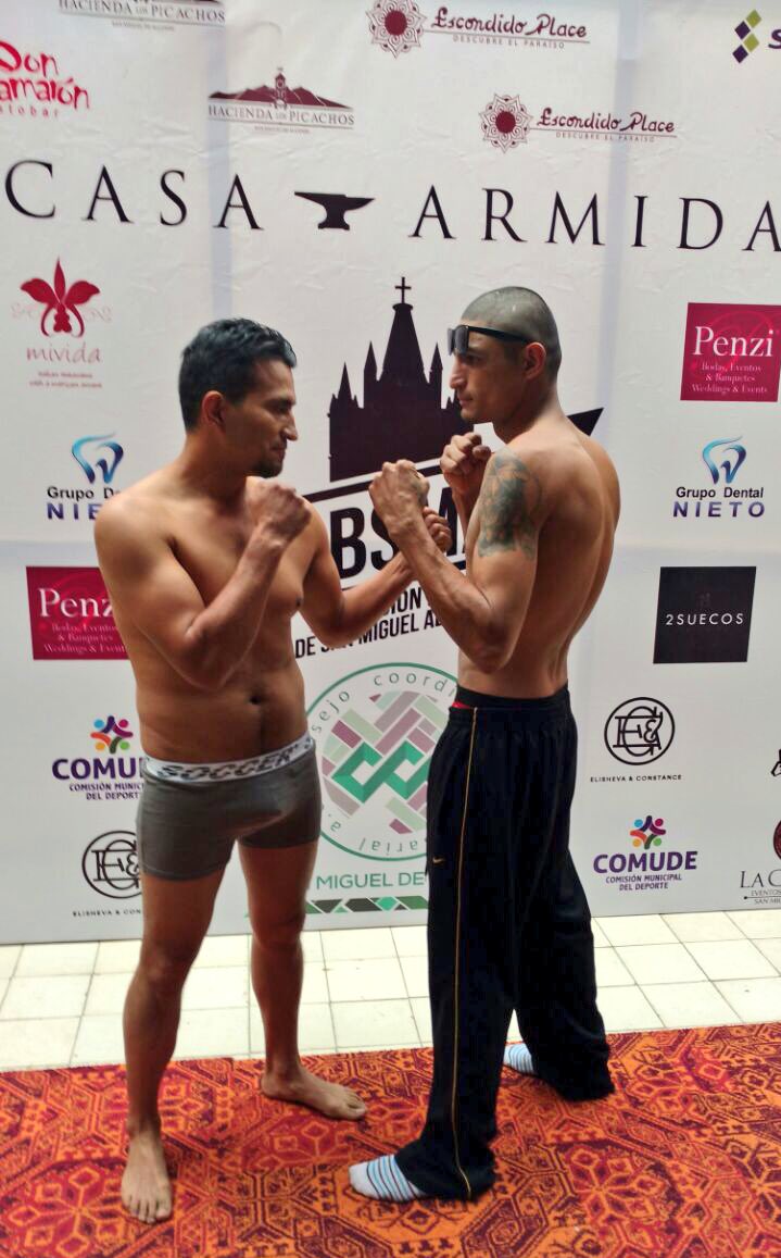 CCESanMiguel's tweet photo. Hora del pesaje de boxeadores que participarán mañana sábado 12 nov en el #GalaBox en #SanMigueldeAllende. @terrible100 el invitado especial https://t.co/1vTjr7GVLf