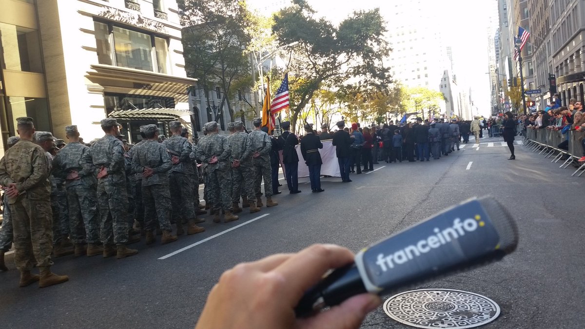 France info au coeur du défilé du 11 novembre sur la 5e avenue à New York !