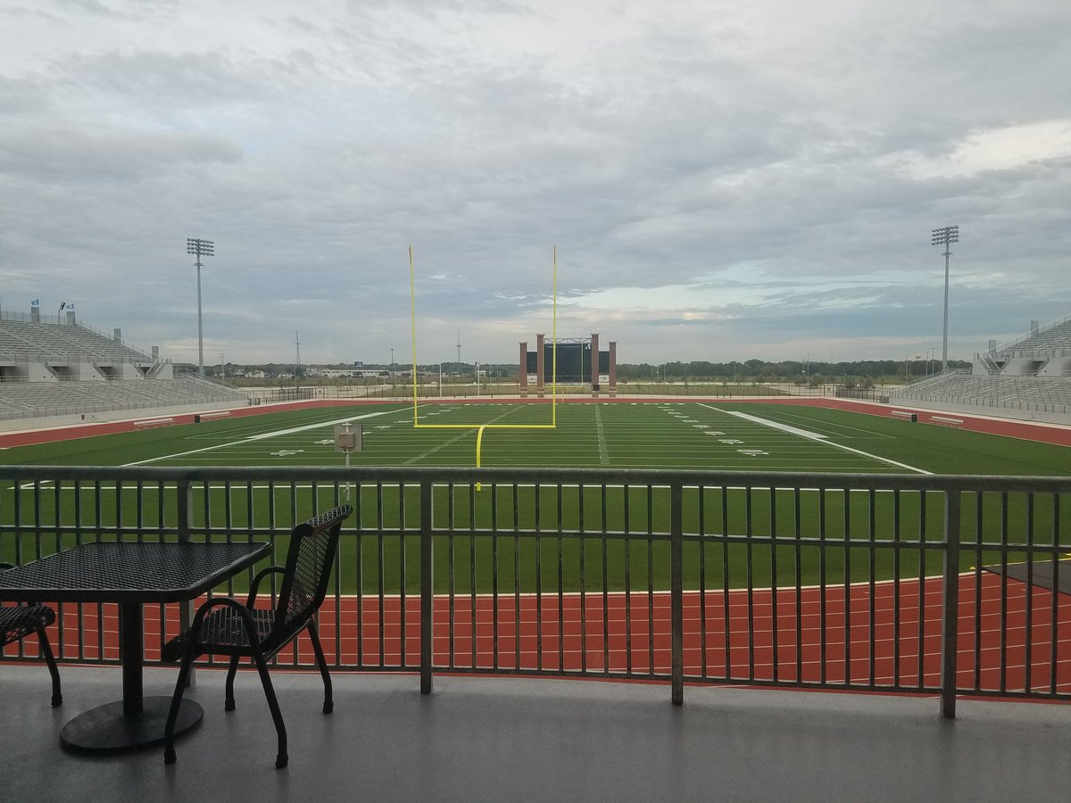 TiffanyLeaElmer's tweet photo. Presenting Coaching Academy Day 3 at the district stadium today. #ccisdlearns #txeducator #instructionalcoach https://t.co/ke0HvC1rLd