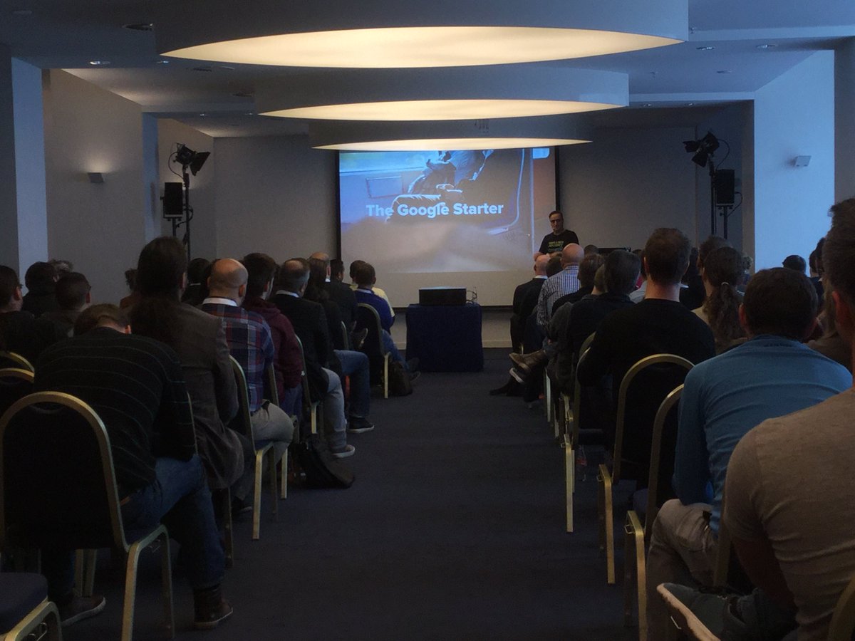computerzauber's tweet photo. Mein Gastbeitrag bei HISCOX von der T3CON #t3con16 #TYPO3 ist online.
https://t.co/cSEupWW9er https://t.co/K8f18R7wzm