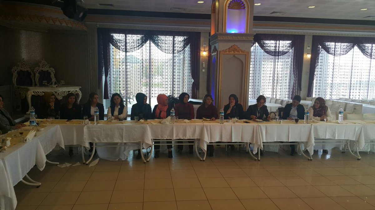 İl Kadın Kollarının düzenlemiş olduğu Aylık Olağan İlçe Başkanları toplantısına katılım sağladık.
<a href="/selvacam/">Lütfiye Selva Çam 🇹🇷</a> <a href="/muallavarol/">Mualla Varol 🇹🇷🇹🇷🇹🇷</a>