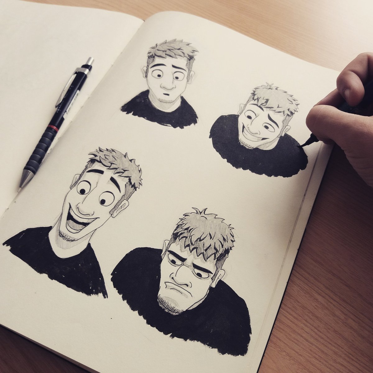 pterodactive's tweet photo. Aquí están algunos modelos de expresión para un diseño de personajes que estamos haciendo últimamente ¿qué os parecen?#pterodactive https://t.co/bFTxCCopE3