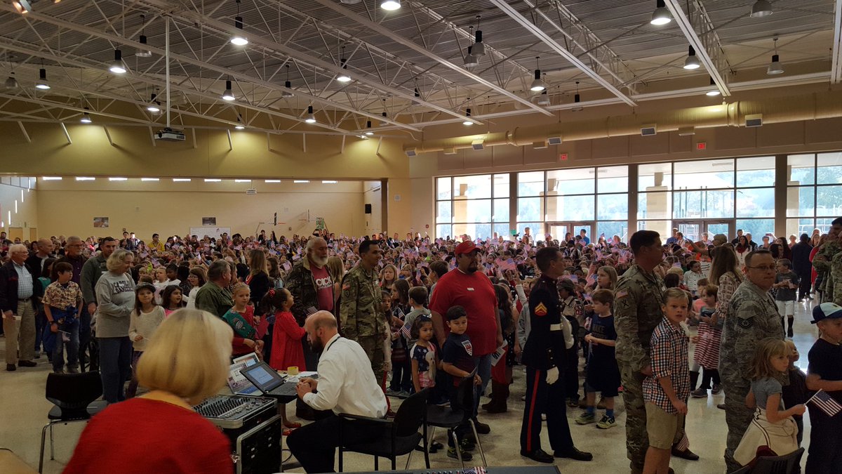 ActivitiesCGWC's tweet photo. @CGWestColumbia starting the day out right is what's important! Our ED Russell took Bill and Earl WWII vets to Meadow Glen veterans program. https://t.co/8P3zwlWYN2