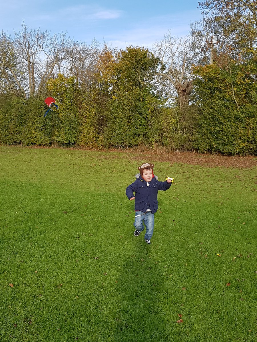 LucasCustard's tweet photo. Lucas flying his kite @wookeyprimary  😊 https://t.co/xK4BZQxG7j