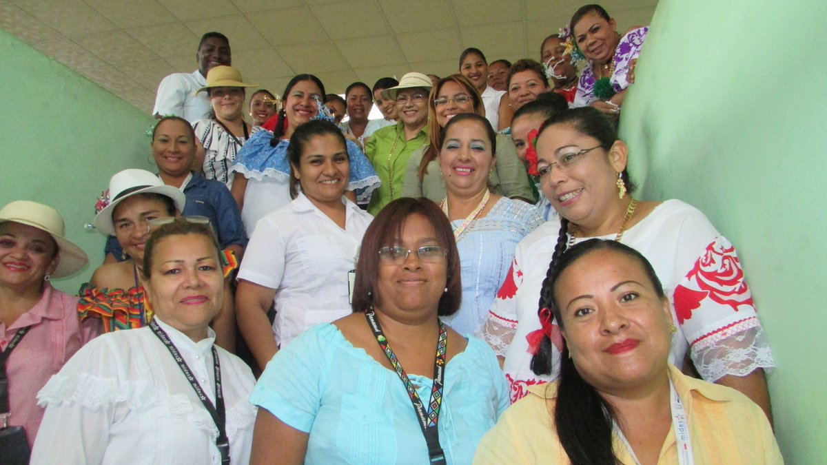 MidesLaChorrera's tweet photo. Los colaboradores celebramos el mes de la Patria con atuendos y desayuno Típico.@AlcibiadesVV @YbYanett @rickydeago12 @SERTVPANAMA https://t.co/7XpPkuMNKf