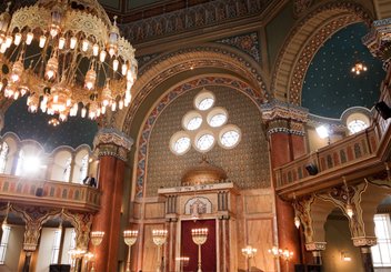 SongShul's tweet photo. Here's everything you need to know about synagogue music https://t.co/zZtI11L98z https://t.co/zBugON6pKD