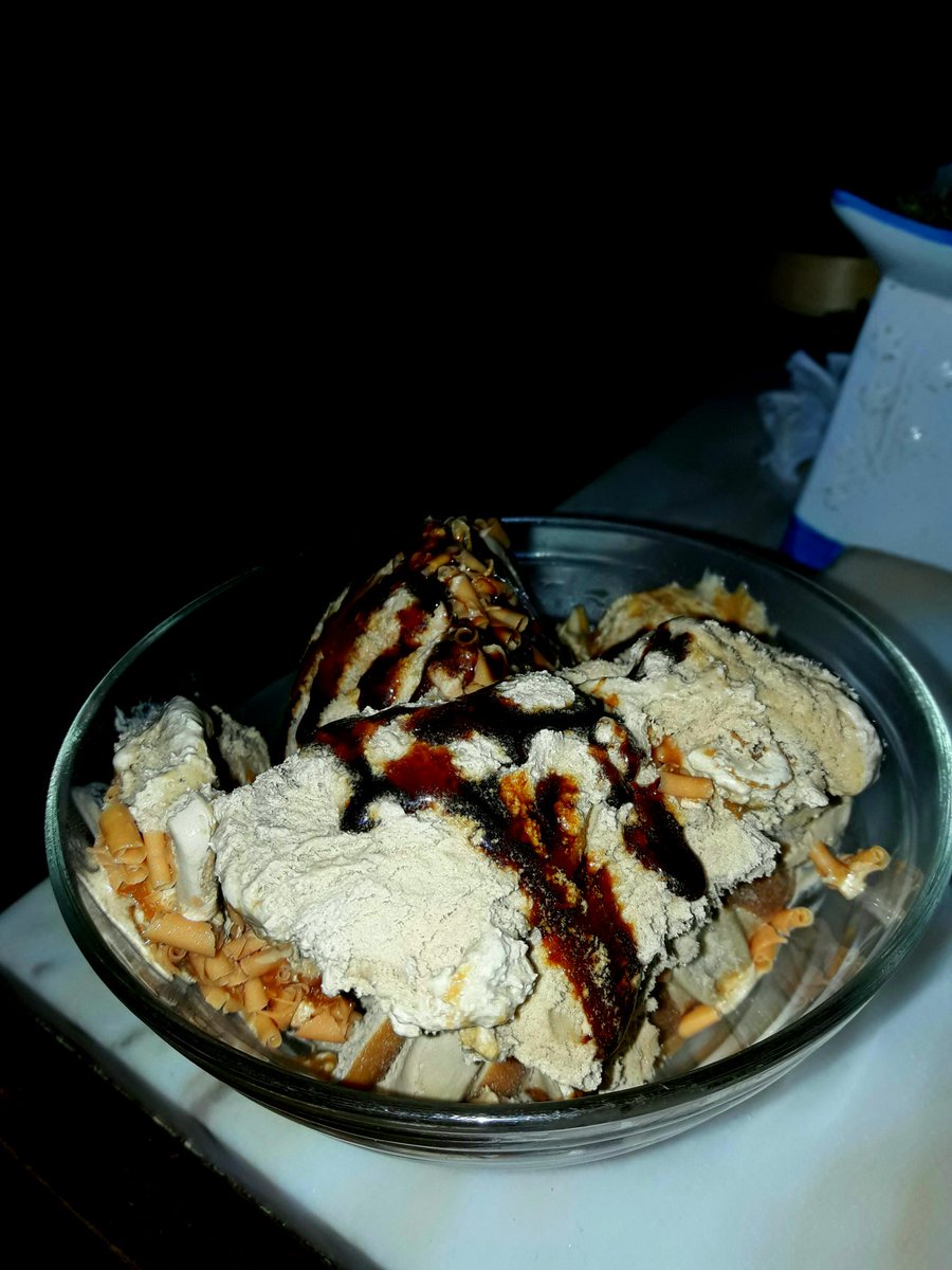 Apez140's tweet photo. #Momentos 
Helado de Dulce de leche... https://t.co/5GWOeSHBL5