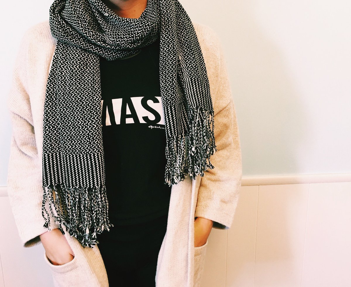 Sapahn's tweet photo. Casual Friday.
#sapahn #bethebridge #beautiful #EthicalFashion #fashionblogger #scarf https://t.co/4kRu9FLMSF