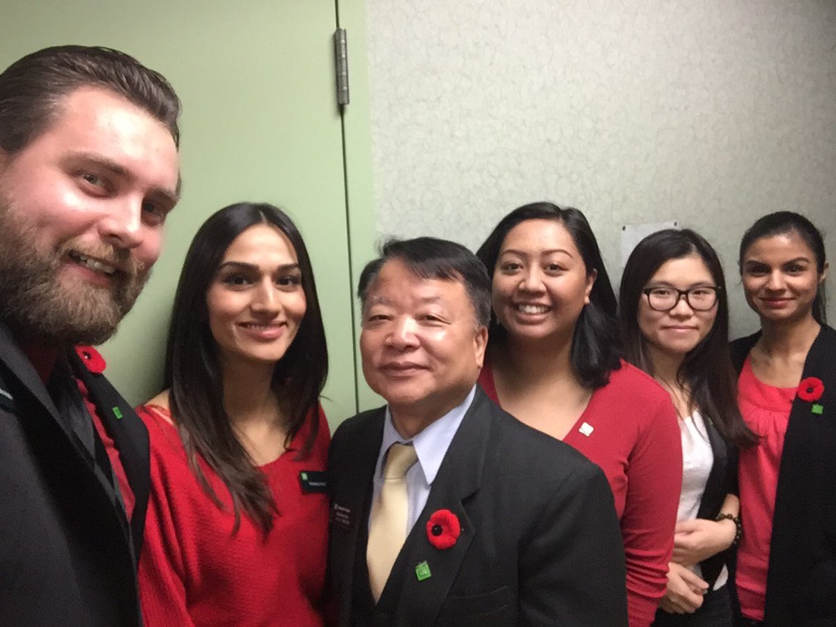 A salute to our national heroes from #6546 #RememberThem #Remberanceday <a href="/moreirasteph/">Stephanie Moreira</a> @BrianGervais_TD @NicholaDouse_TD