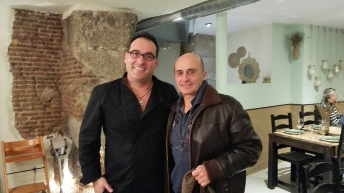 DestapaMadrid's tweet photo. Agradecemos a @PepeViyuelactor su visita a destepamadrid.un placer haber compartido estos momentos de inicio del restaurante https://t.co/greI5uqYsB