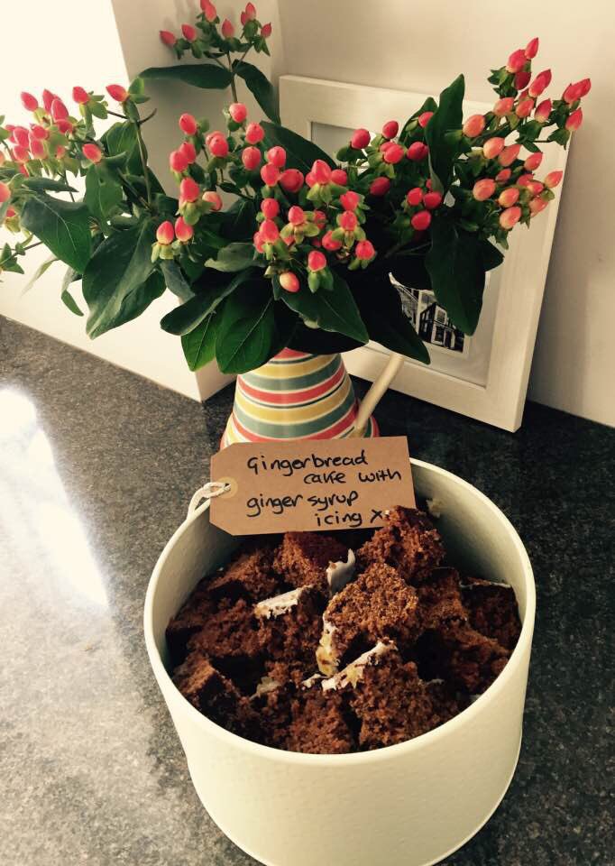 parkrun eve. Volunteers needed for the morning. Meet at 8.15 for the briefing. Big thanks <a href="/sarahleigh140/">Sarah Leigh</a> for her skilful hands. #starbaker