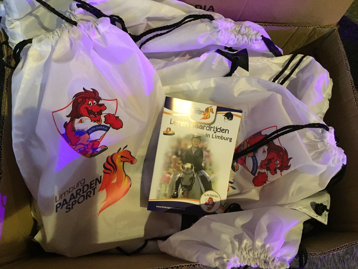 Vandaag 700 kids <a href="/JIMaastricht/">Jumping Indoor Maastricht🐴</a>! <a href="/GoforGoldKids/">Go for Gold Kids</a> #kennismaking <a href="/KNHSNederland/">KNHS</a> <a href="/L1/">L1</a>