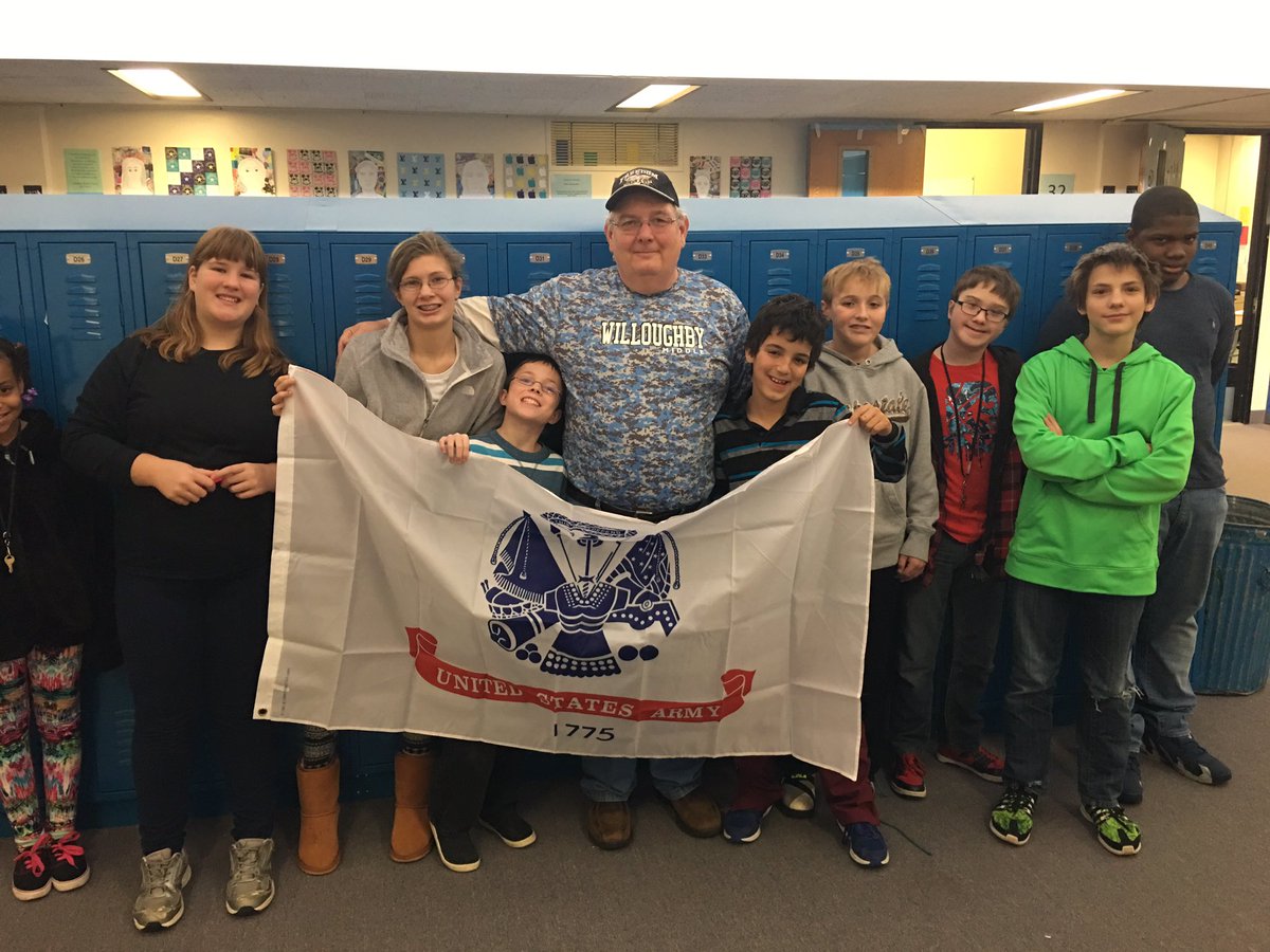 WESchools's tweet image. Our students honor our veterans today. #knowwhatcounts #thankavet #weschools
