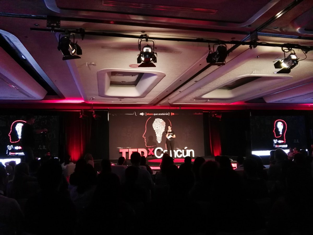 Kerenriosl's tweet photo. #TEDxCancun 2016 https://t.co/lnJMWkRX9s