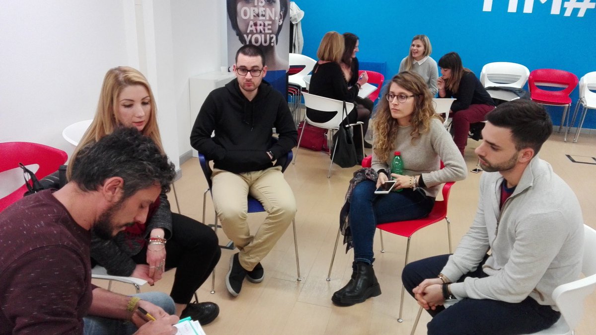 ArchitectaIA's tweet photo. Progettiamo un sito per vivere il verde pubblico #IIAS16 #architectiamo https://t.co/XScEYTxGW9