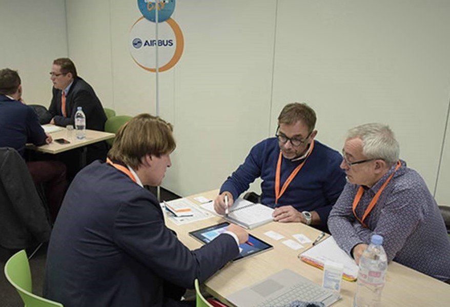 excense_cd's tweet photo. 5 minutes pour convaincre que je suis LA solution pour les rencontres en face-à-face ! #h2h #bizconnectionday https://t.co/lsPsDOgBwi