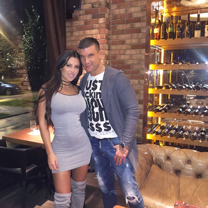 View image on Twitter