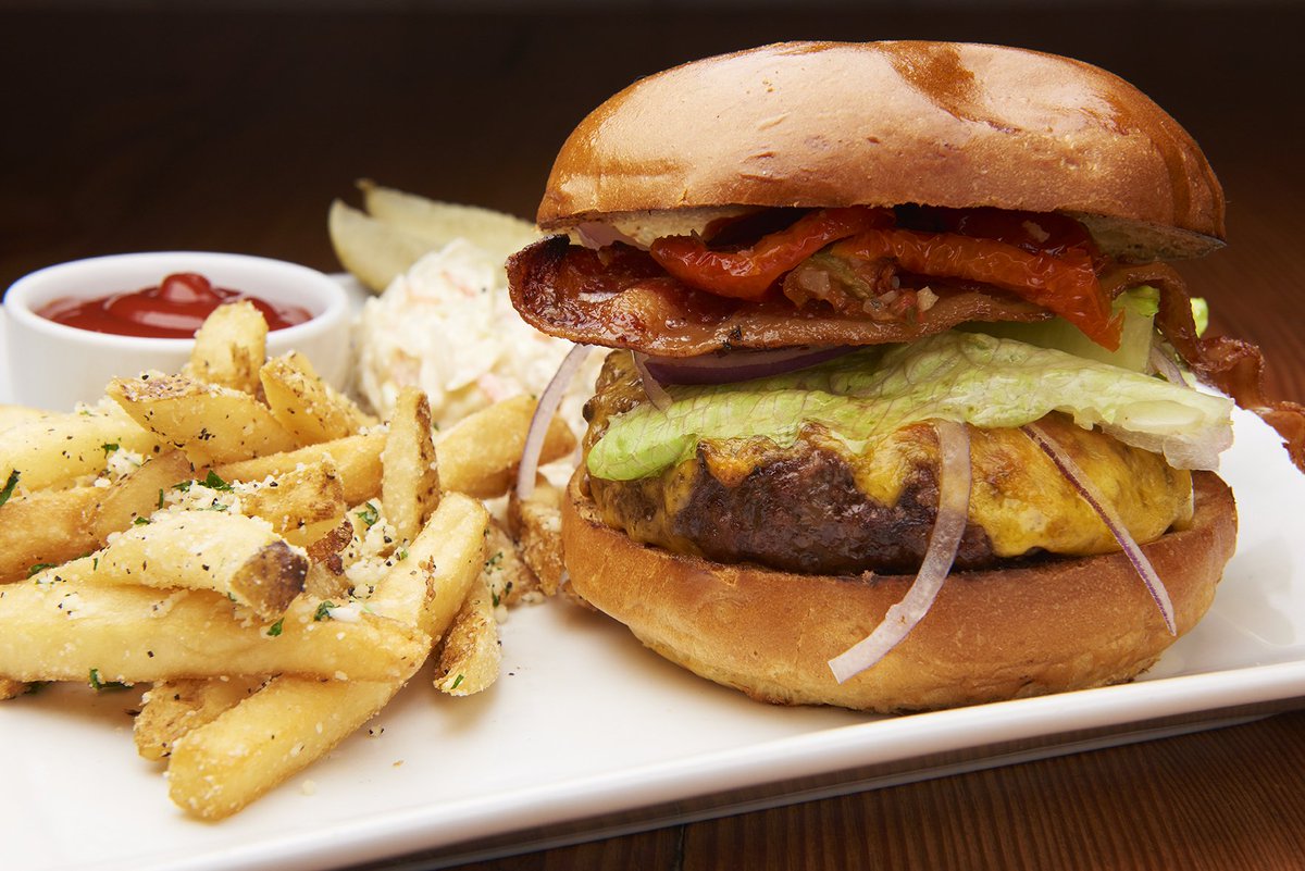 OliveLucys's tweet photo. Sometimes all your need a good old burger! #CheddarBurger https://t.co/XmftqC8KTC
