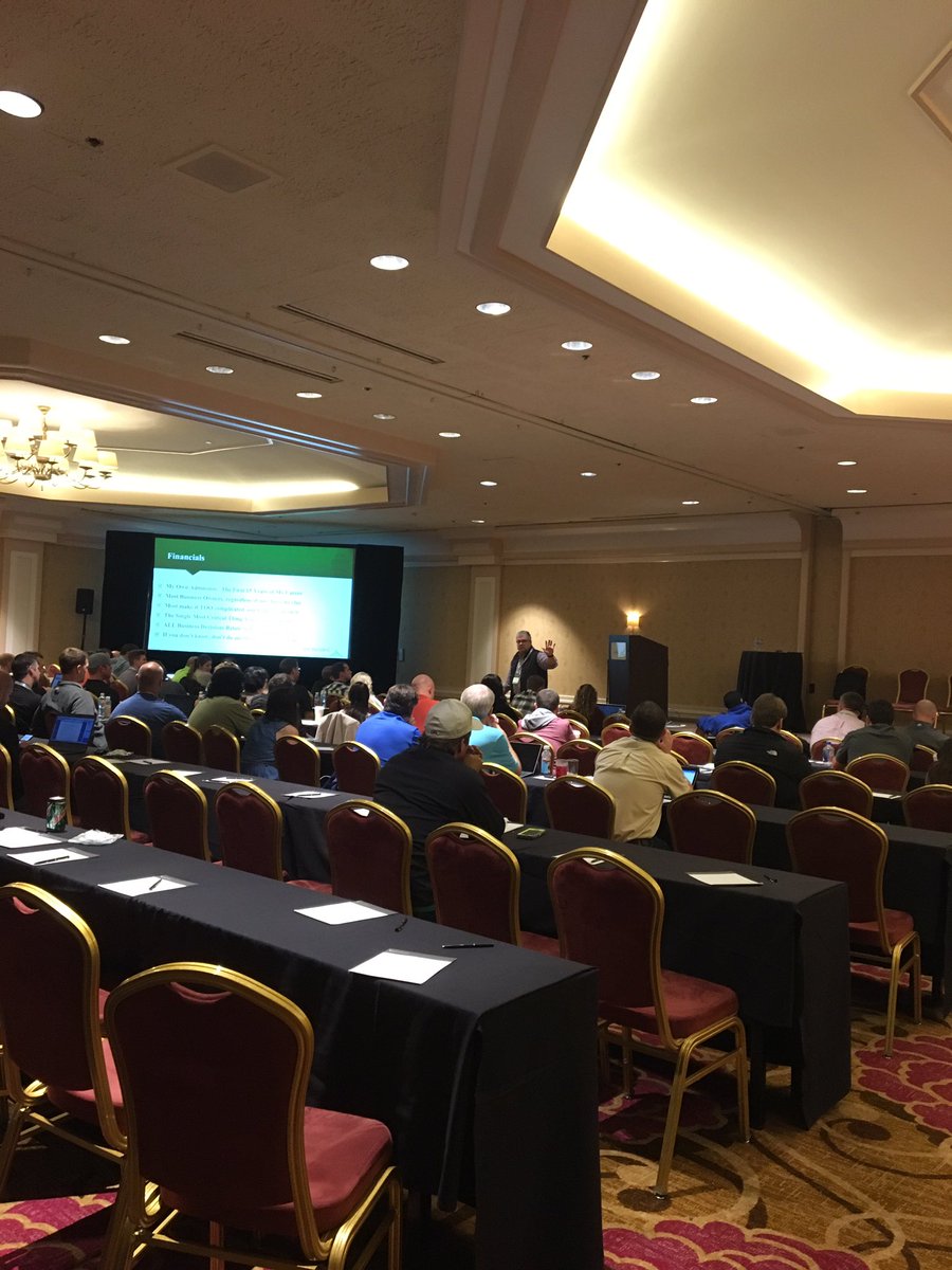 svcautopilot's tweet photo. 3 Keys for Growth in the #LawnCare/ #Landscaping industry: Know you Financials // Know your Team // Know your Clients – @jasoncupp #SA3Lead https://t.co/7ZpDpyek4c