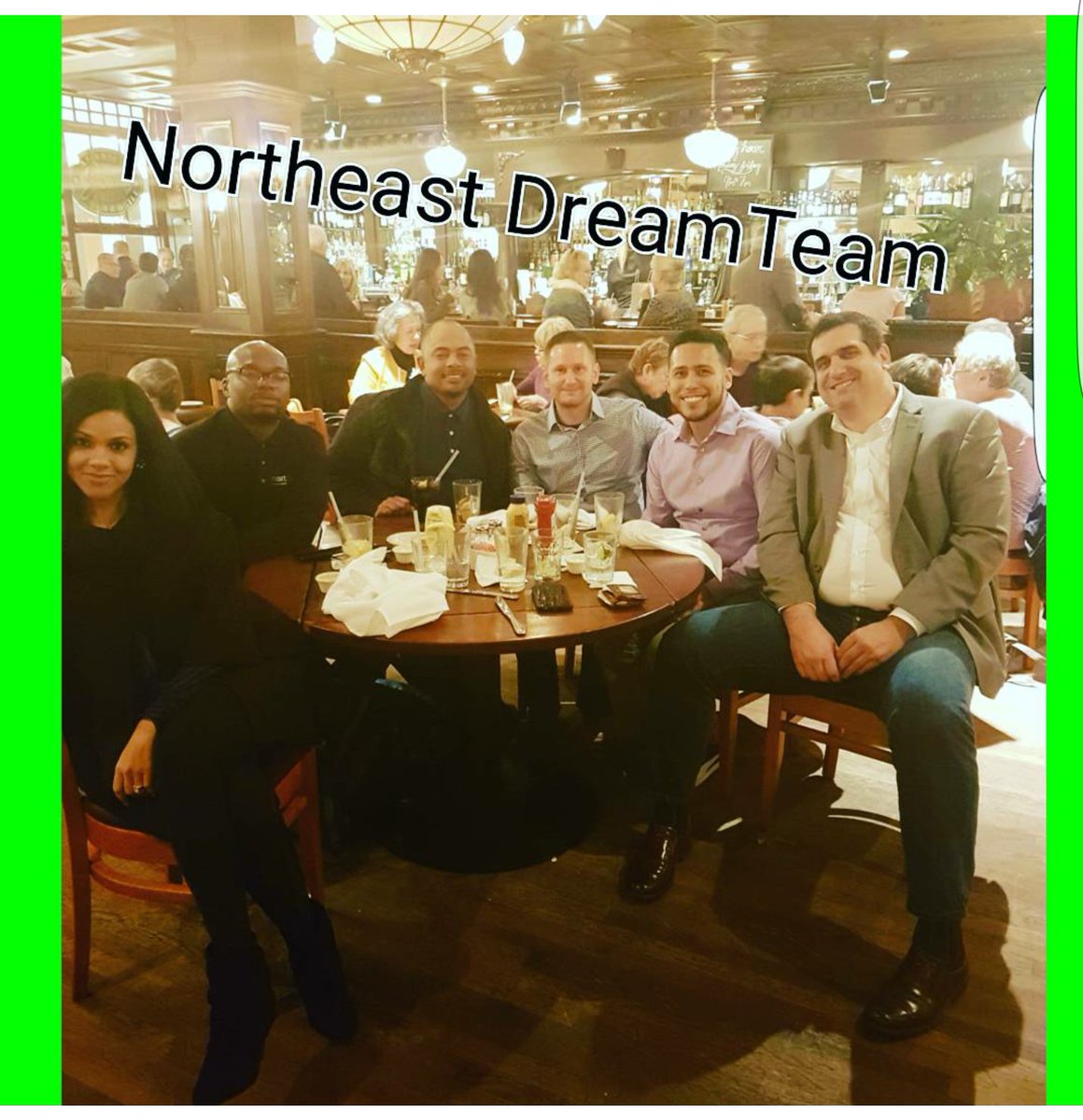 chrissybville1's tweet photo. Smartpay Northeast Team Dinner @williebeamin757 @C_ROD38 @SPayKadeem #GoodTimes https://t.co/WTIING60jI