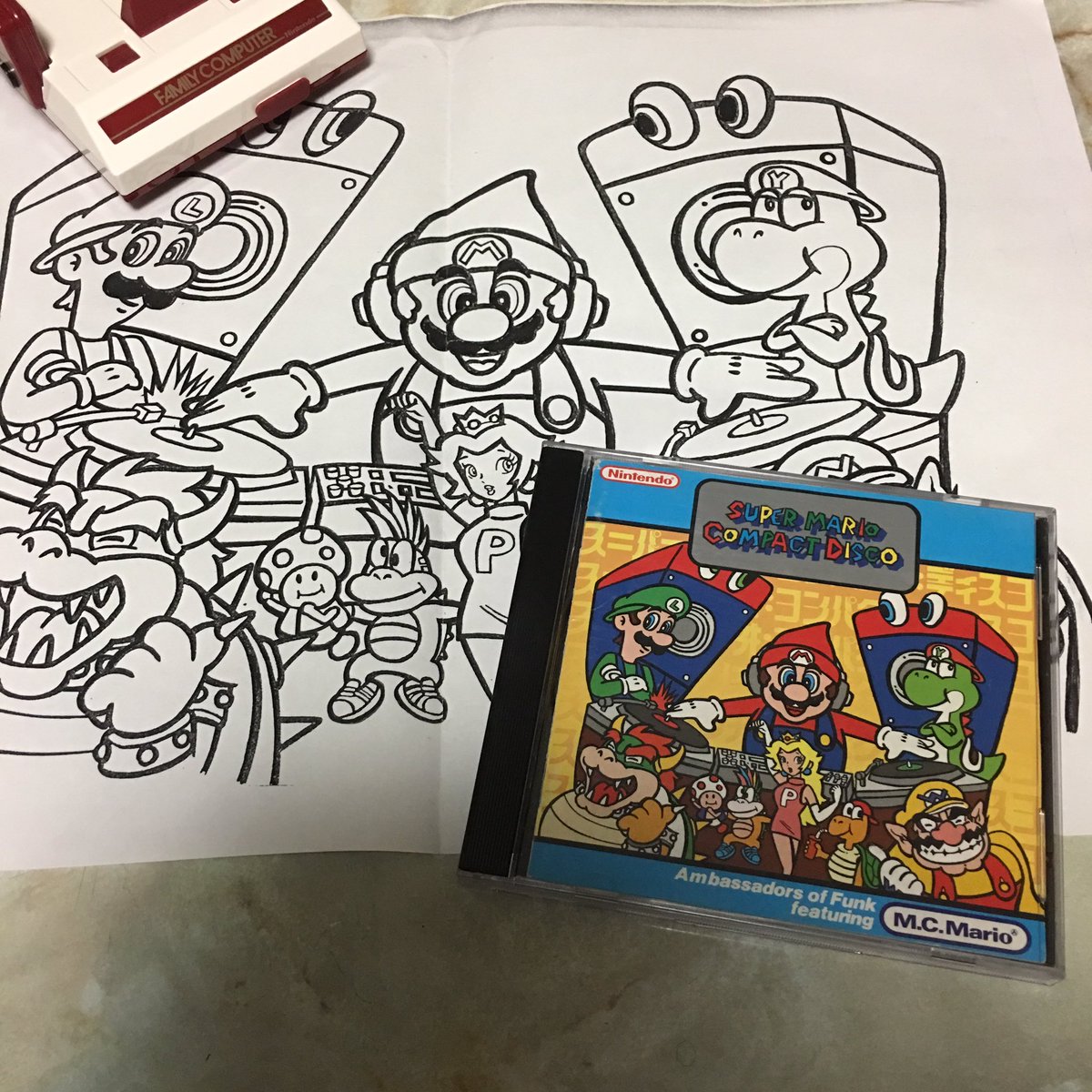 激レアCD『SUPER MARIO COMPACT DISCO』と、ジャケイラスト(若き日の 