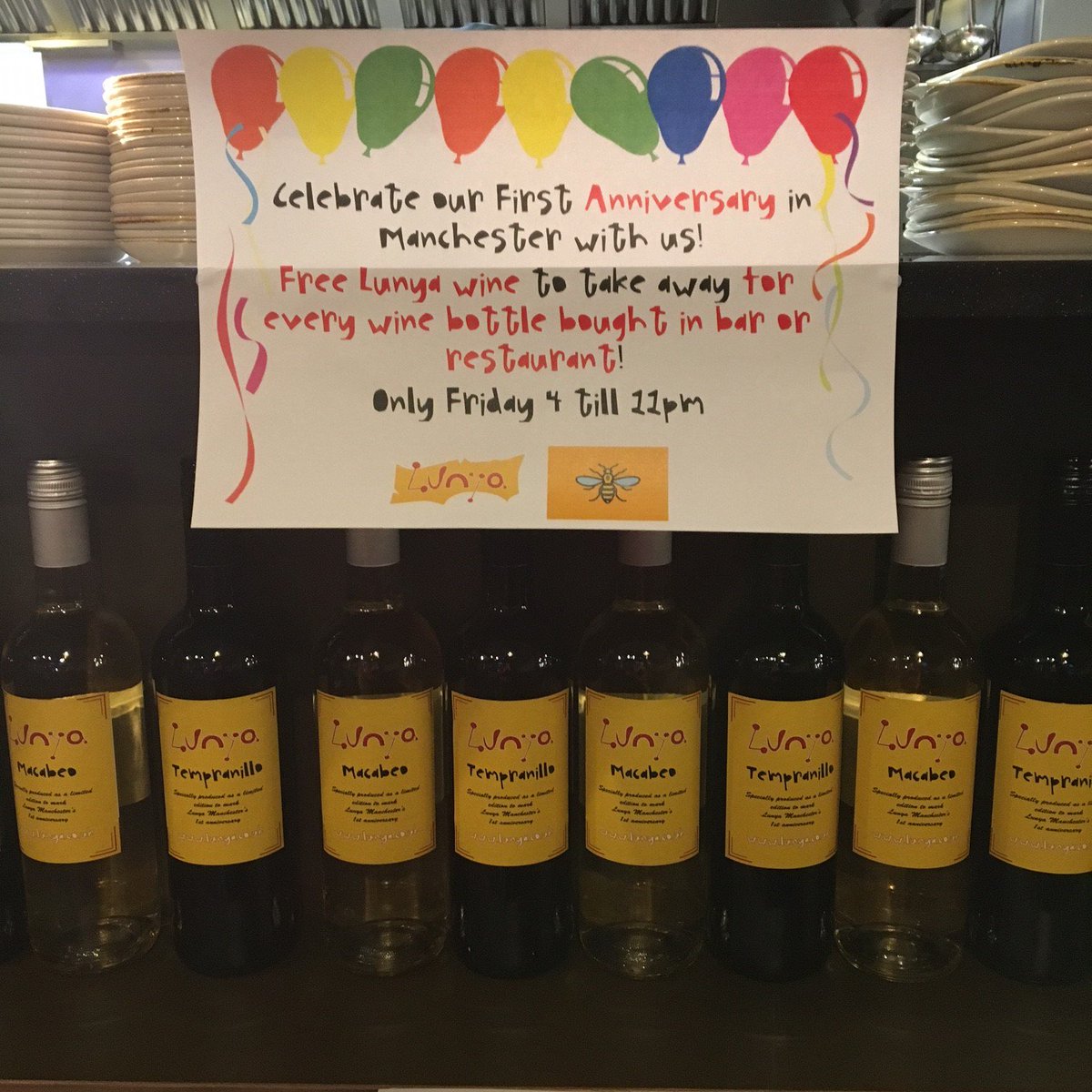 lunya_mobile's tweet photo. 1st Anniversary #offer #Free bottle of #wine to take away for each one bought in bar or restaurant #Friday 4-11 #TGIF This are ready to go! https://t.co/mYZc90HfRd
