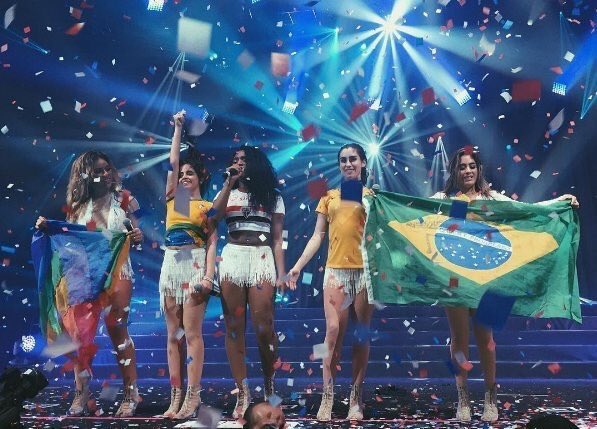 milesdefix's tweet photo. RT If you are voting for @FifthHarmony for Collaboration Of The Year at the #AMAs https://t.co/lbkKIVK0J5