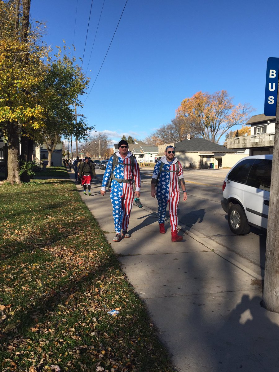 PixelHangers's tweet photo. Passion runs deep in these patriots. #22ruck 🇺🇸🇺🇸🇺🇸 https://t.co/0azMJhkDWE