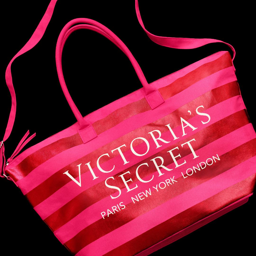 Victoria's Secret on X: Hello, arm candy! Free Weekender Tote with $60  beauty purchase, now in 🇺🇸/🇨🇦.    / X