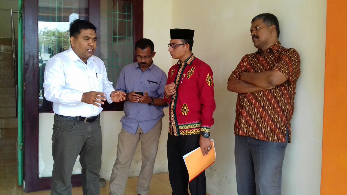 Anggota DPD RI Aceh, Sudirman Alias Haji Uma, kunjungi BPBD Pidie. pertanyakan kesiagaan bencana.