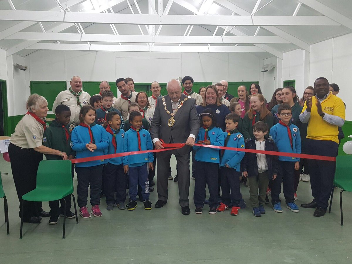 ElainePrice73's tweet photo. The worshipful Mayor WalthamForest celebrating the reopening of 10thLeytonScouts Amazing new look unit #TescoSupport @jonny_mcq @JezButwell https://t.co/f9aD6b5ozr