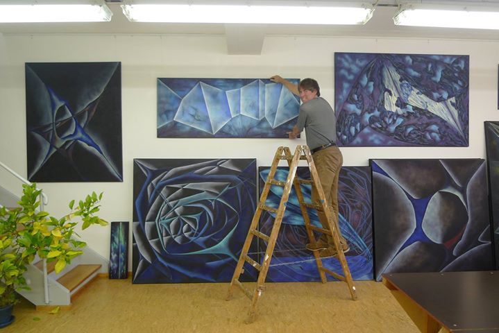 kuebnet's tweet photo. Letzte Vorbereitungen für meine Ausstellung "lux ex tenebris", am Sonntag um 15 Uhr ist Er… https://t.co/aLup0fedtH https://t.co/KwPewK7GZr