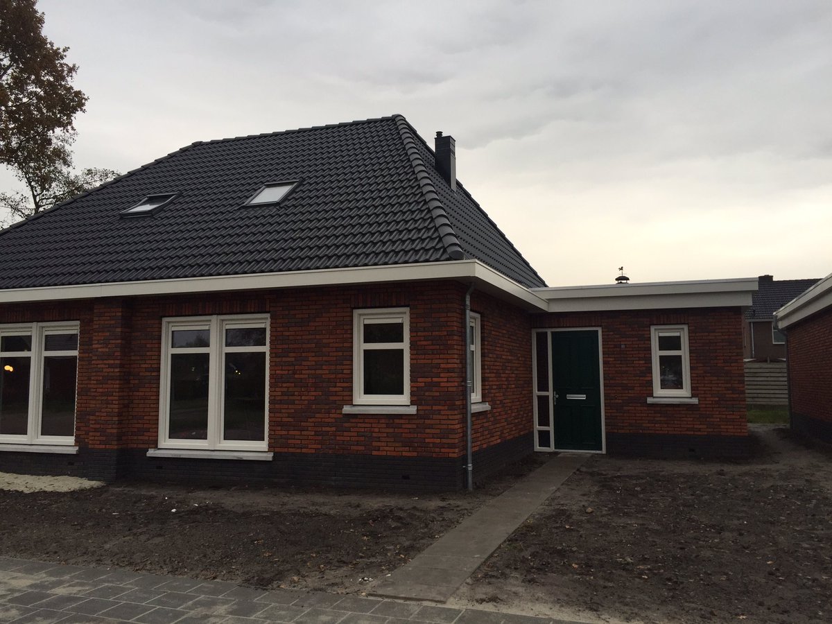 kohuisman's tweet image. Spetterend begin van de dag, fijne aflevering in @Sintmapark. Bouwen is een feestje @VanWijnenGroep. #klantwaarde