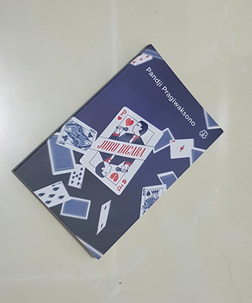 Thank u <a href="/pandji/">Pandji Pragiwaksono</a> bukunya udh sampe,ga sabar nonton live nya desember