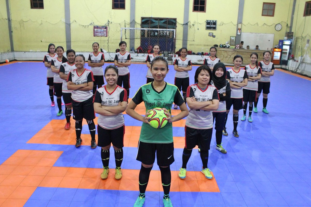 MISezSampit's tweet photo. #FutsalAngel #FutsalSehat #FutsalCeria @AngelMI_Sampit #BahagiabersamaMISezSampit #ForzaAngelsMI  cc @MilanistiOrId @AngelsMI_ https://t.co/pEr63ChG5T