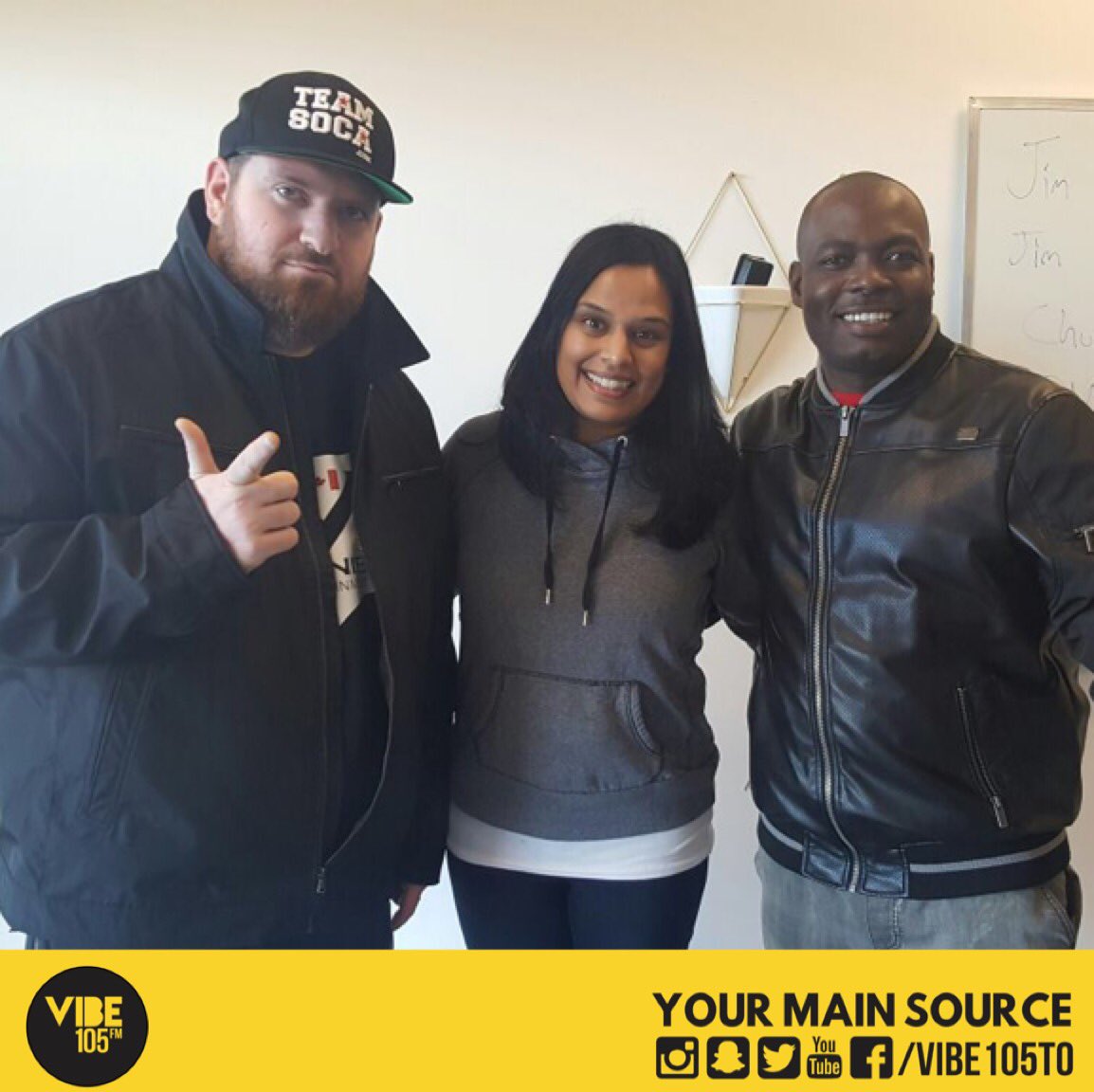 vibe105to's tweet photo. @KingBubbaFM and @djsimplysmoothh visiting #PlanetX with @MarxmanTheDJ and @Nadzz82 #up #soca #YourMainSource https://t.co/yIFyiYzmsJ