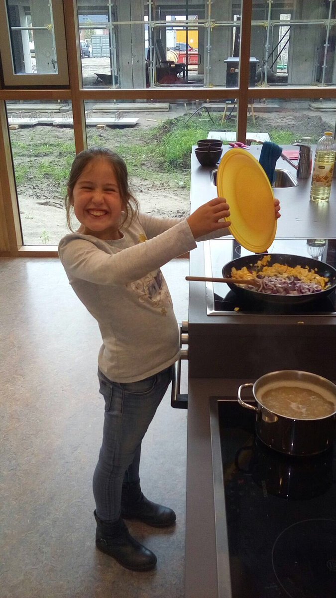 ObsBalans's tweet photo. #kookles  @ObsBalans @Ontmoetingshuis nasi #gezondenlekker https://t.co/wwlbOQFRb9