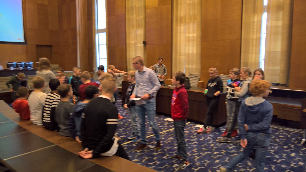 We mogen in de raadzaal discussiëren, we luisteren goed naar elkaar. Top!