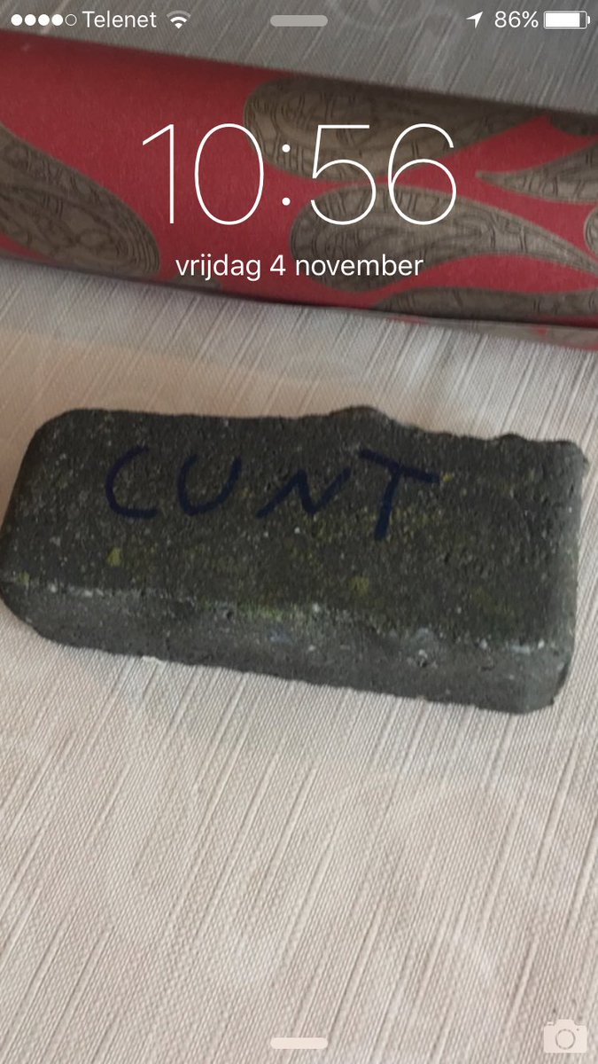 MojoOnPC's tweet image. I'm inlove with this background for my iphone 😋