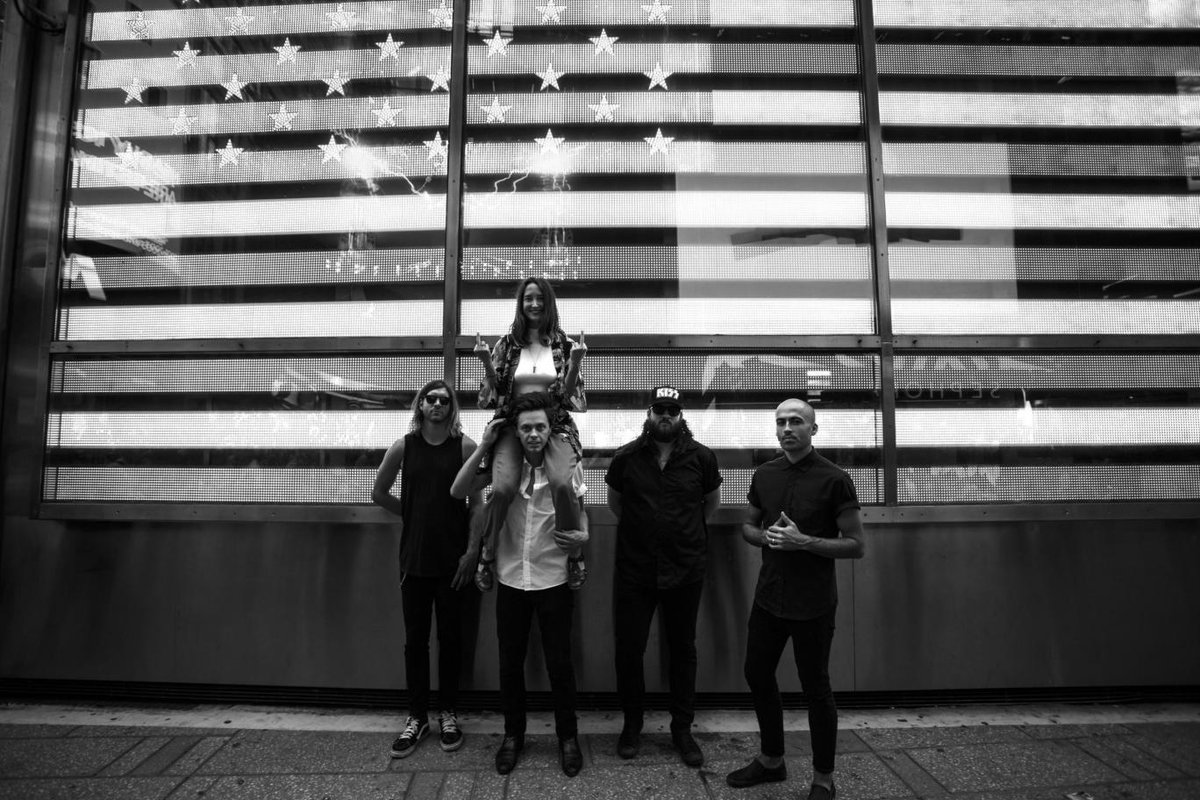 July Talk's video for 'Picturing Love' confronts the effects of mainstream porn on sex and relationships - premiere ind.pn/2fBFTcp