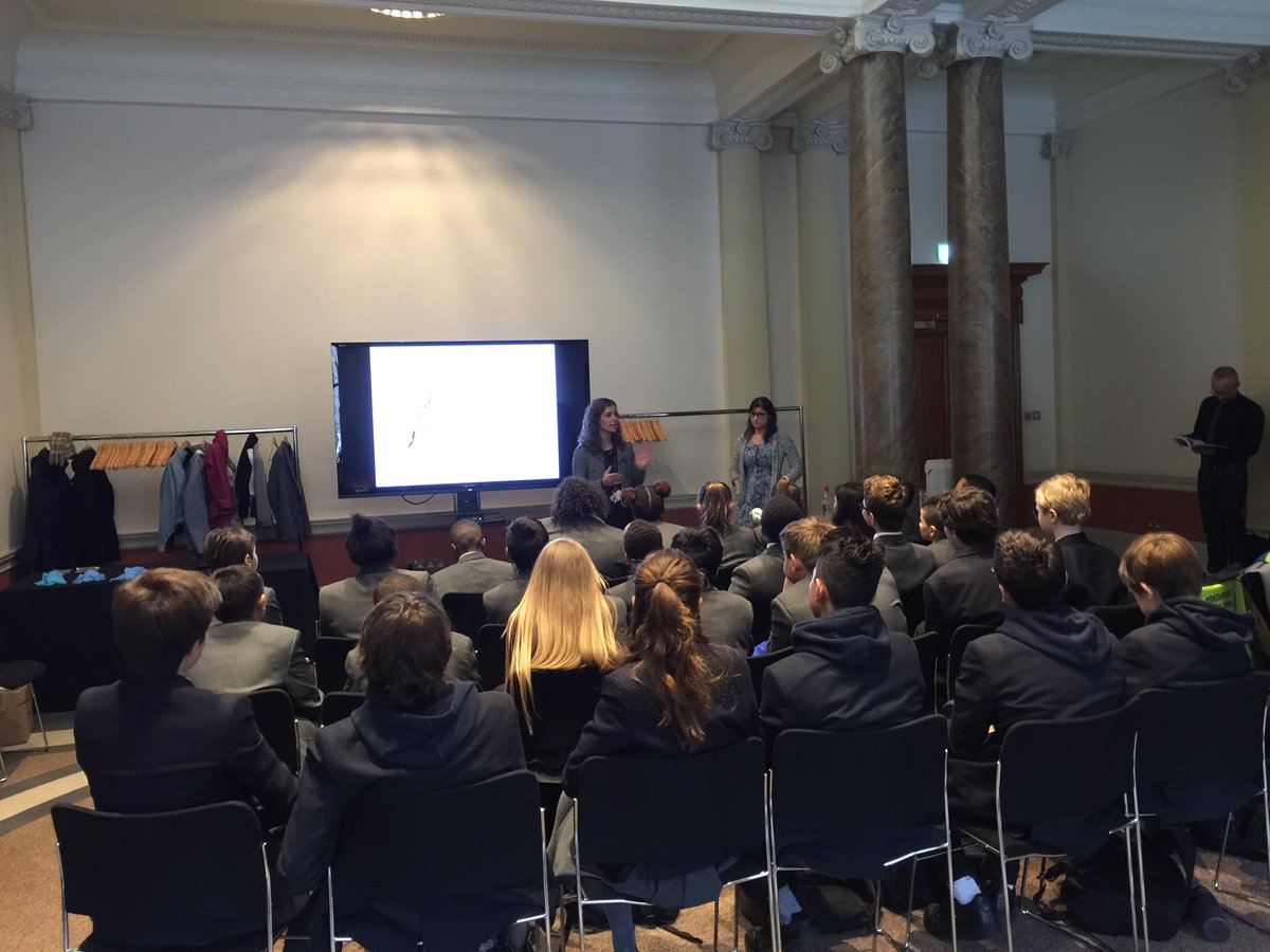 HHSMsGoulding's tweet photo. Beginning our first workshops led by PhD students. #highaspirations https://t.co/vNg6uCtCKY
