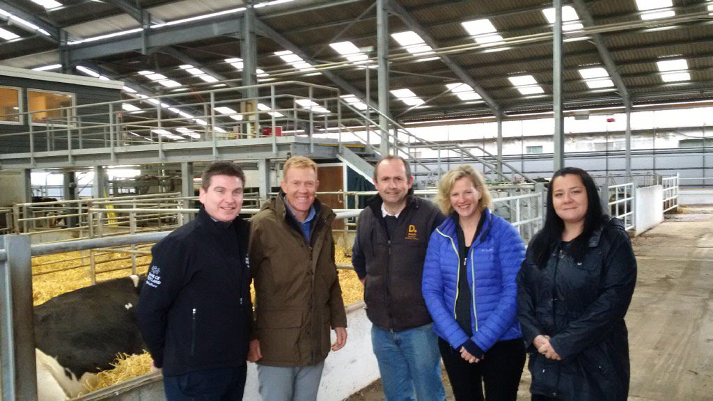 MiddletonofRora's tweet photo. Thank you @AdamHenson for coming to visit our new dairy and happy cows
#dairyfarming #Aberdeenshire https://t.co/0ydfFOF0Rb