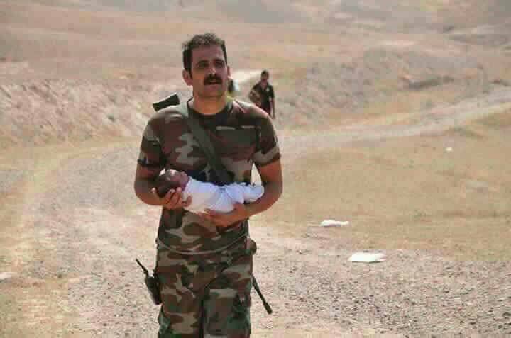 في كل حروب الأرض تنهار الإنسانية إلا في العراق لأن الذين يقاتلون عبارة عن ملائكة من نوع خاص ، فليسجل التأريخ #هنا_العراق