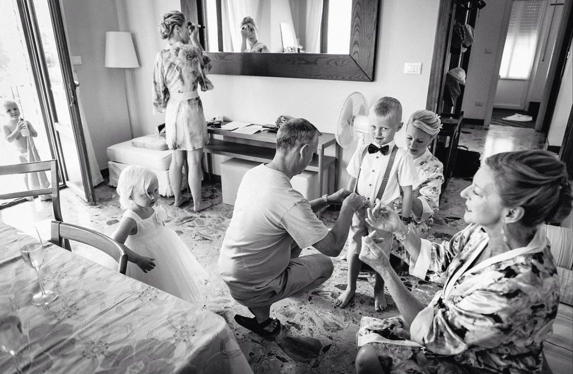 nationalwedding's tweet photo. The wedding morning! Such a sweet photo from #MarriedToMyCamera! https://t.co/k7HWLtPGpQ