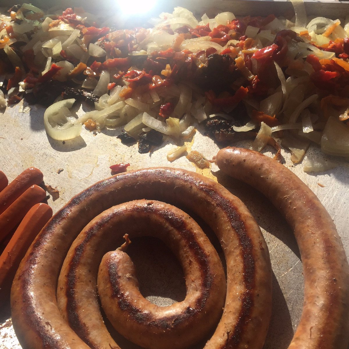 BigFatDaddys's tweet photo. Hope your weekend is full of #grilling #smoking #food #festivals and #fun! #FoodFriday See you next week at the polls! Get out &amp; #vote https://t.co/1RwLtjd30e
