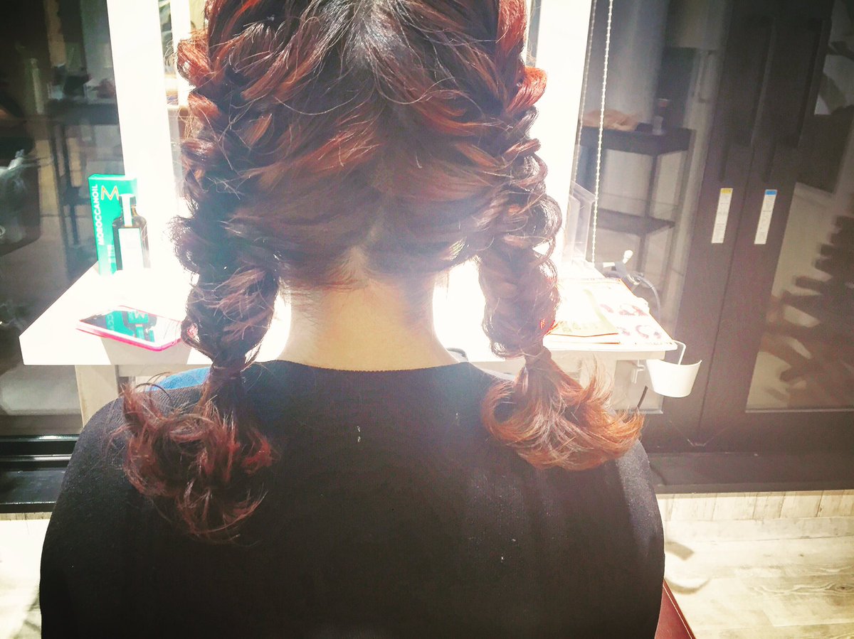 左右極端に長さ変えて
先っぽまとめてもかわよさそ
お客様もわくわく、自分もわくわく、
が、大事